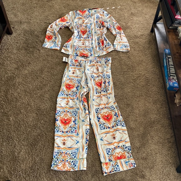 Bella Descanso | NWT Pajama Co-ord Silky Effect Set - Picture 9 of 12